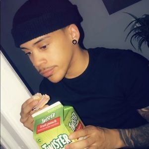 Meet your Posher, Justin